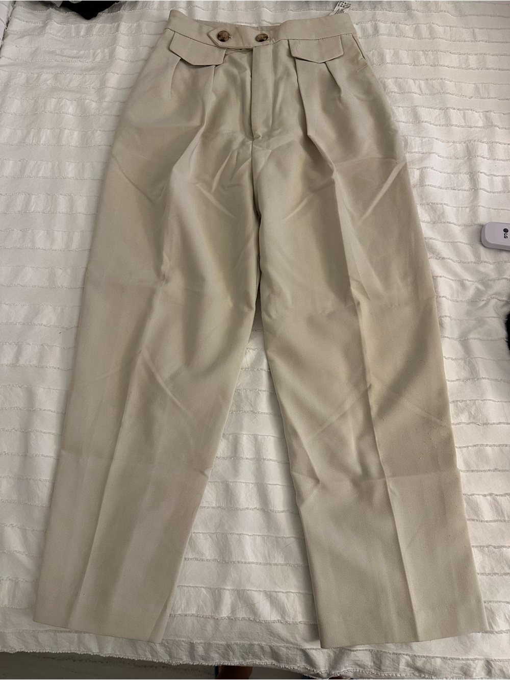 Women’s Classic Pleated Chinos - Beige